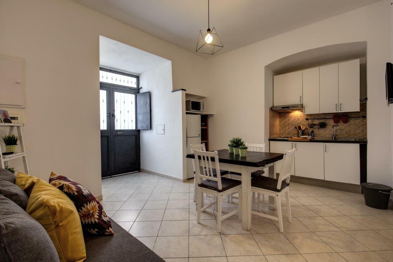 Janara Apartment เนเปิลส์ ภายนอก รูปภาพ